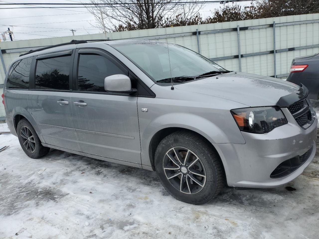 2014 Dodge Caravan - Image 4