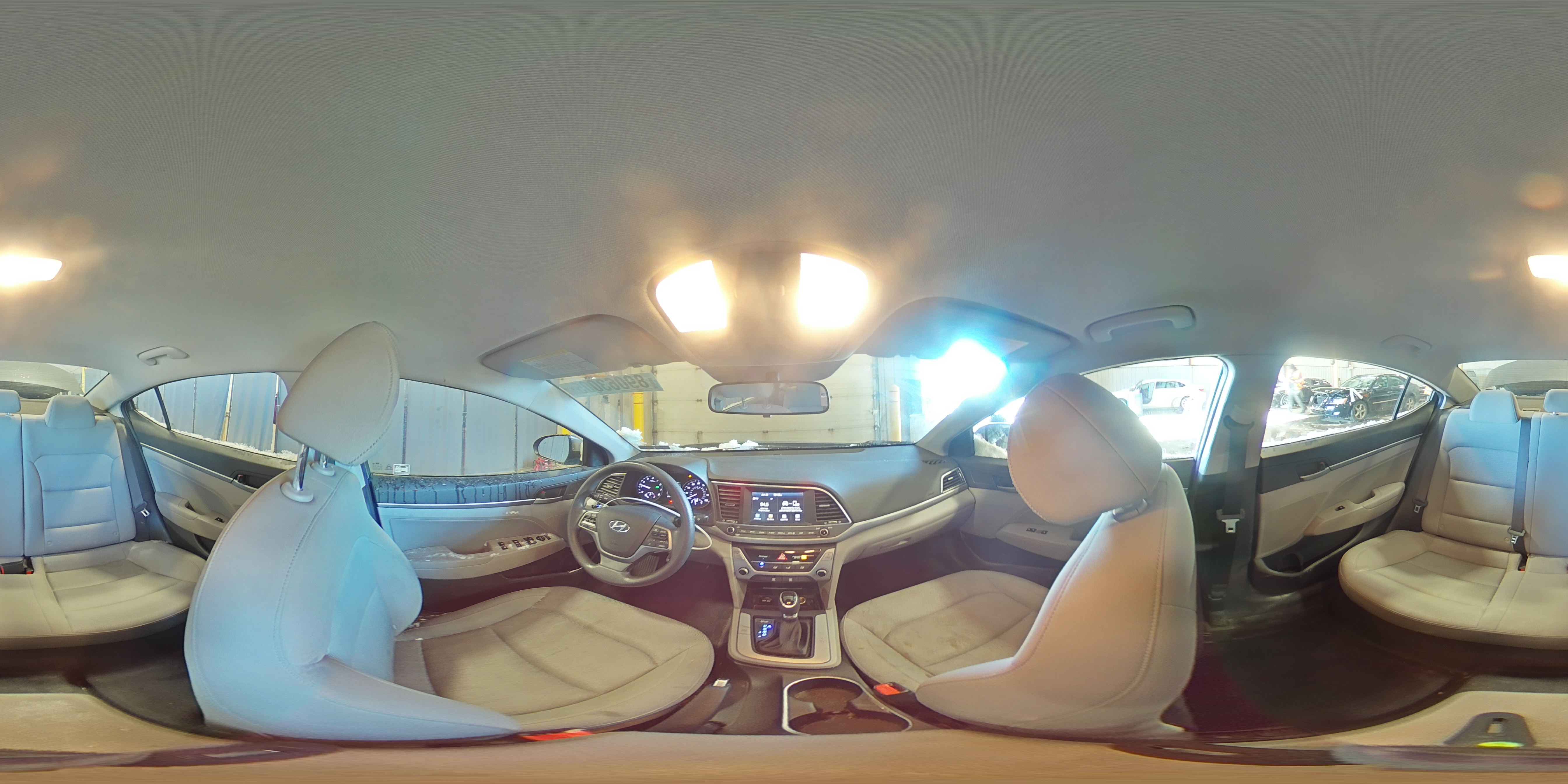 2018 Hyundai Elantra - Image 14