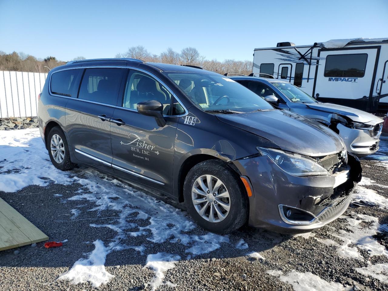 2019 Chrysler Pacifica - Image 4