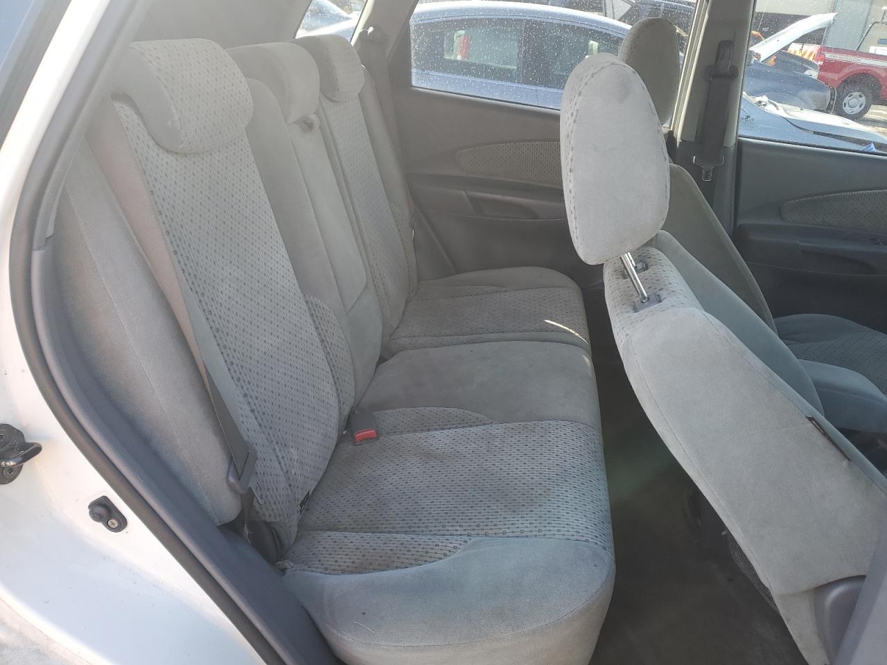 2005 Hyundai Tucson - Image 11