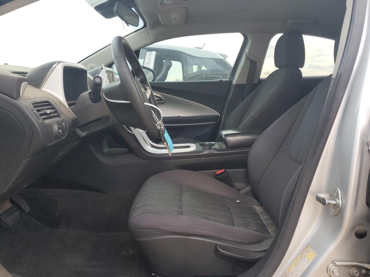 2013 Chevrolet Volt - Image 7