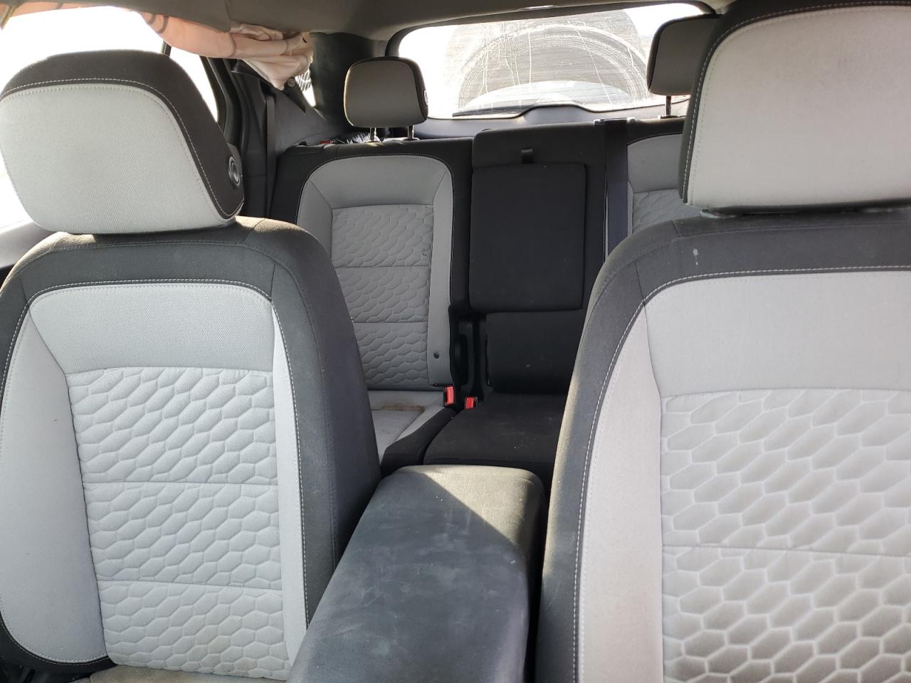 2019 Chevrolet Equinox - Image 10