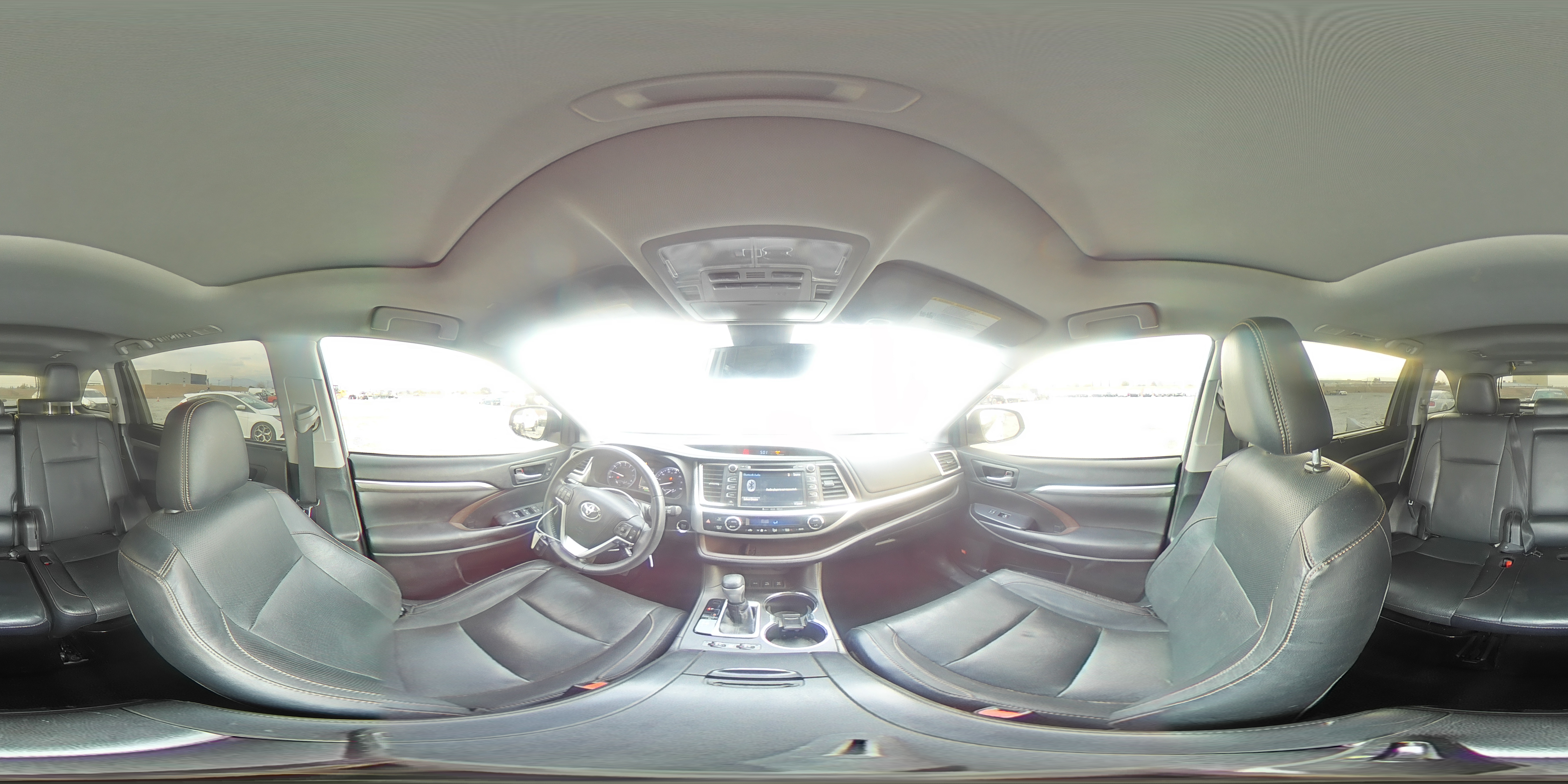 2018 Toyota Highlander - Image 14