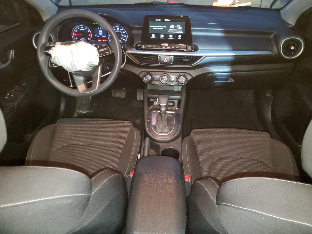 2020 Kia Forte - Image 8