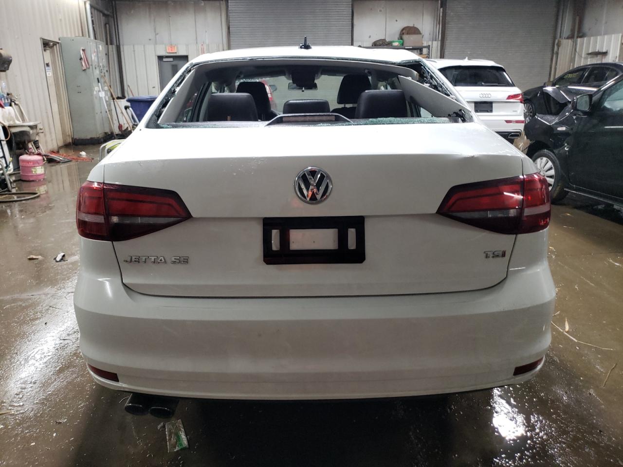 2017 Volkswagen Jetta - Image 6