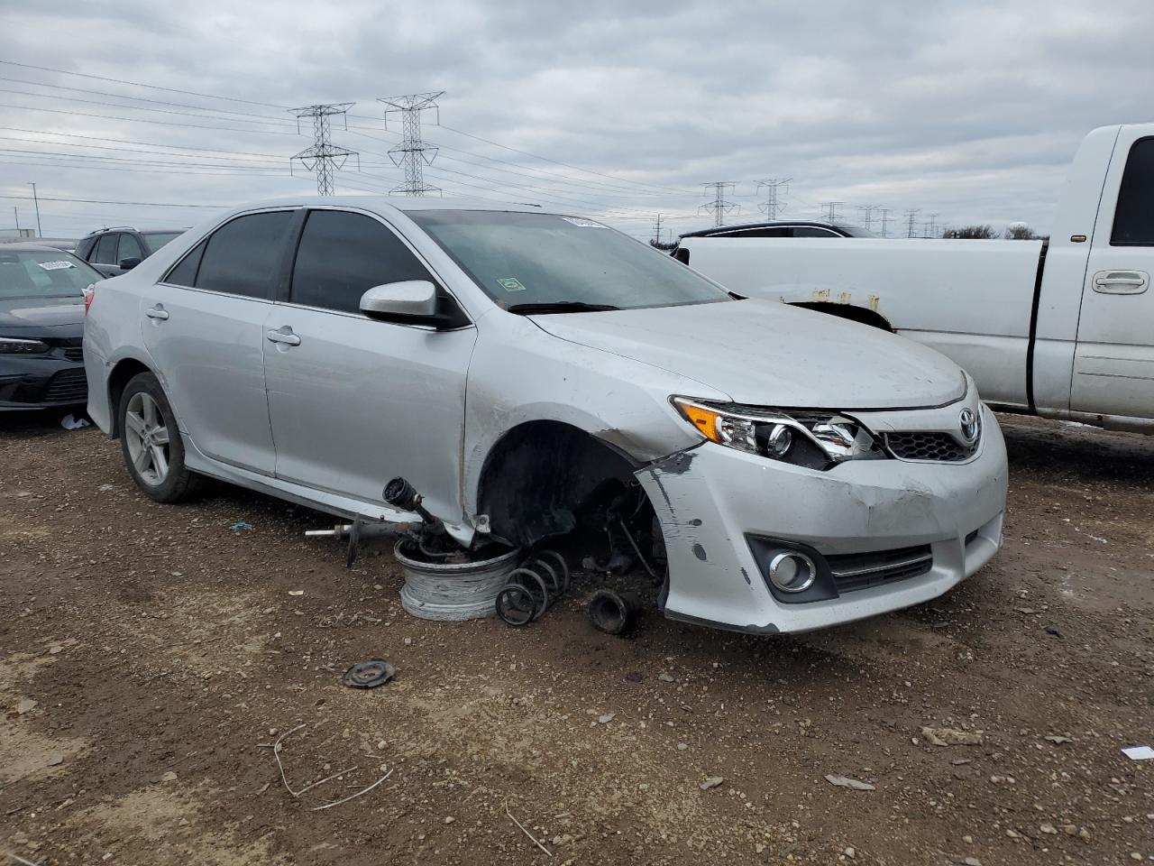 2014 Toyota Camry - Image 4