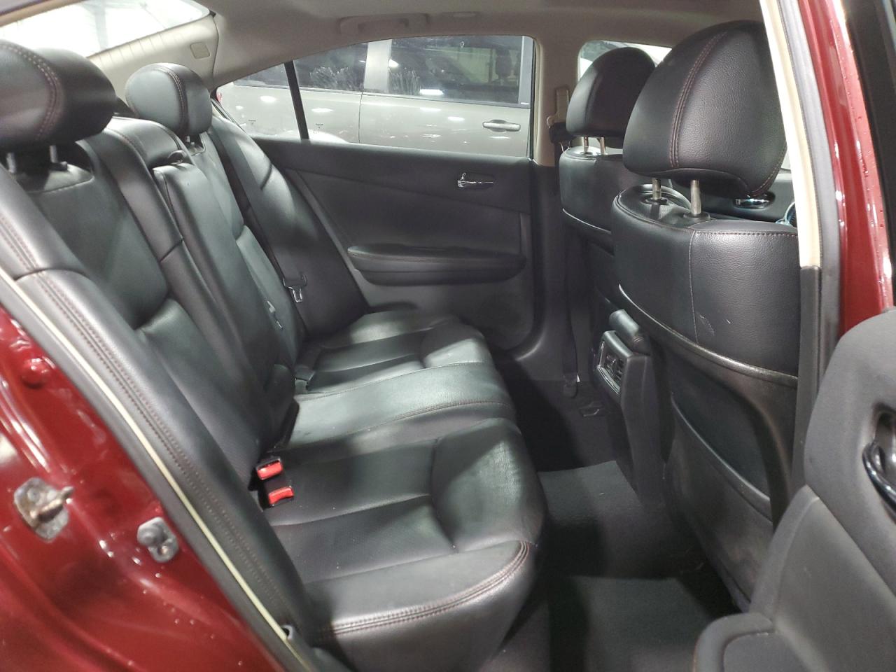 2010 Nissan Maxima - Image 10