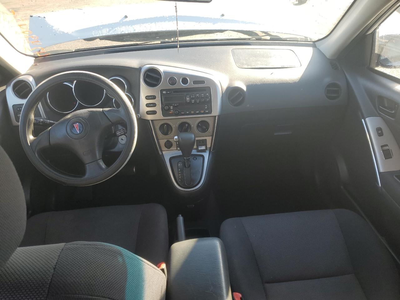 2004 Pontiac Vibe - Image 8