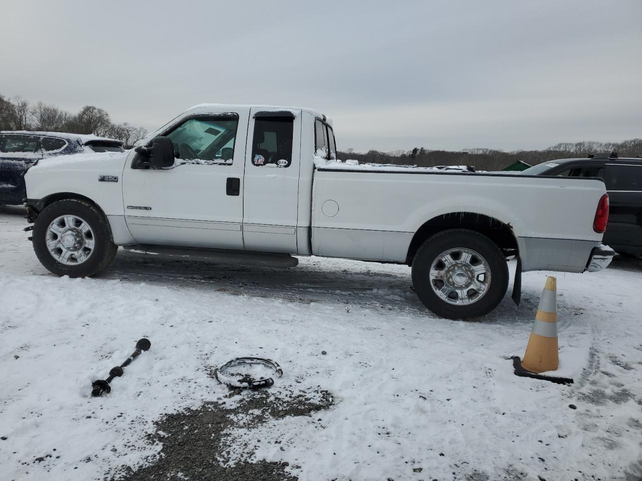 2002 Ford F350 - Image 2