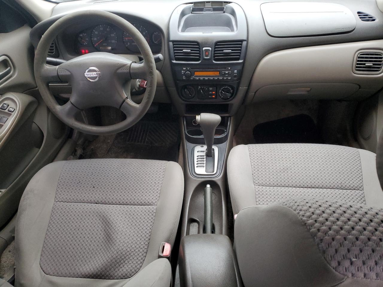 2004 Nissan Sentra - Image 8