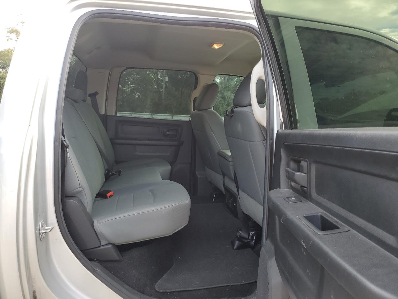 2016 RAM 2500 - Image 10