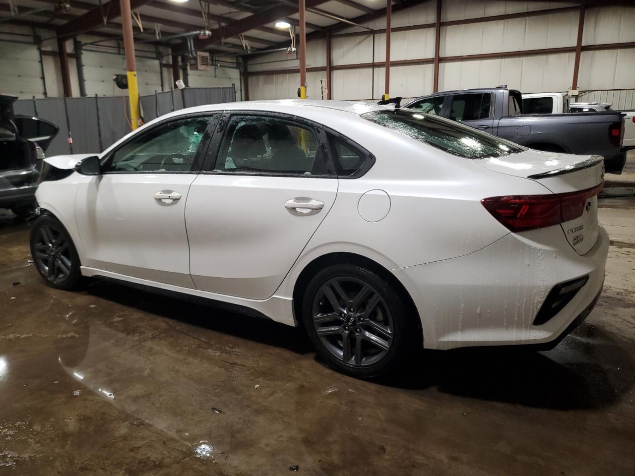 2021 Kia Forte - Image 2