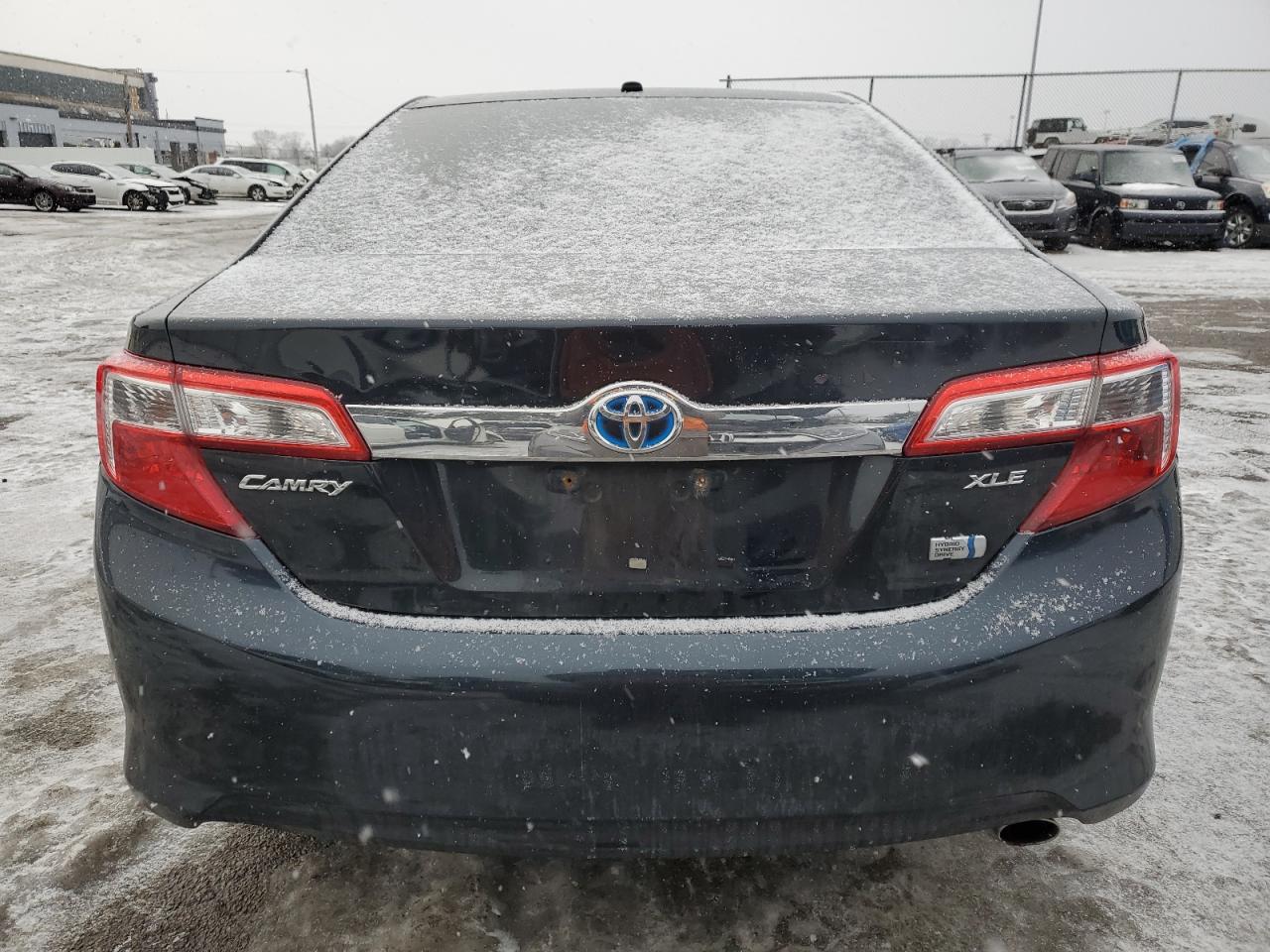 2012 Toyota Camry - Image 6