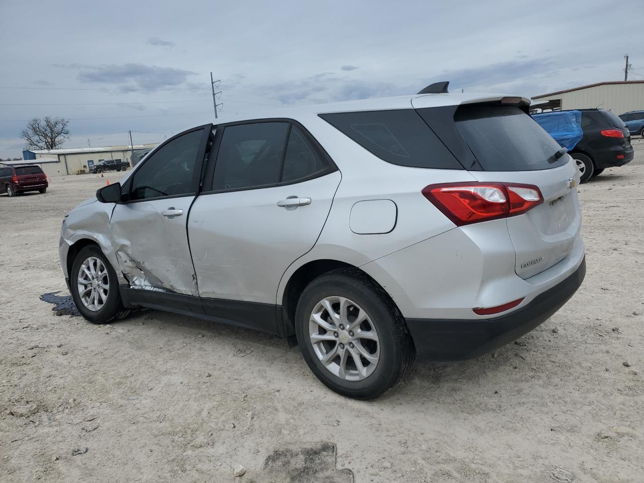 2020 Chevrolet Equinox - Image 2