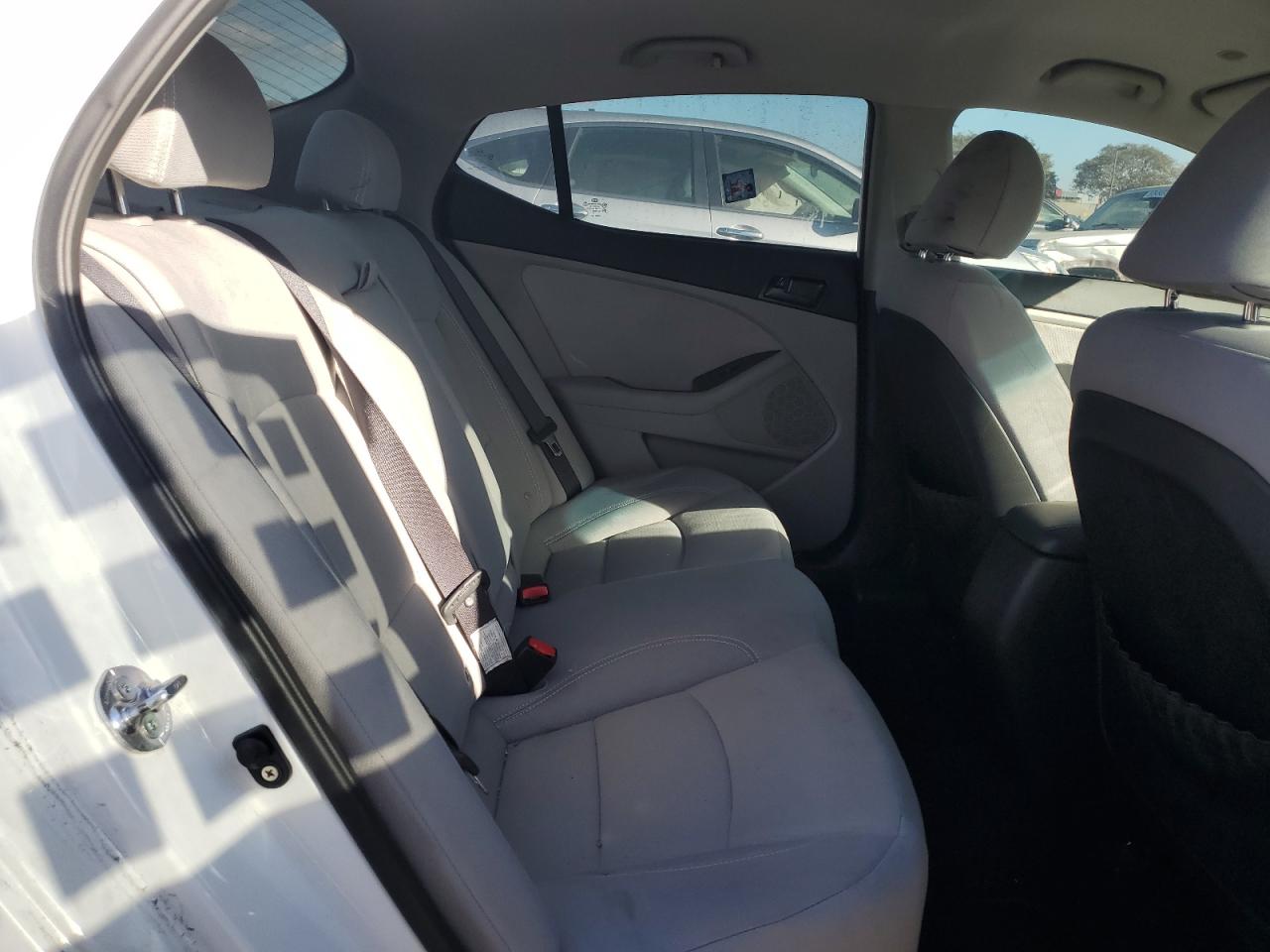 2013 Kia Optima - Image 10