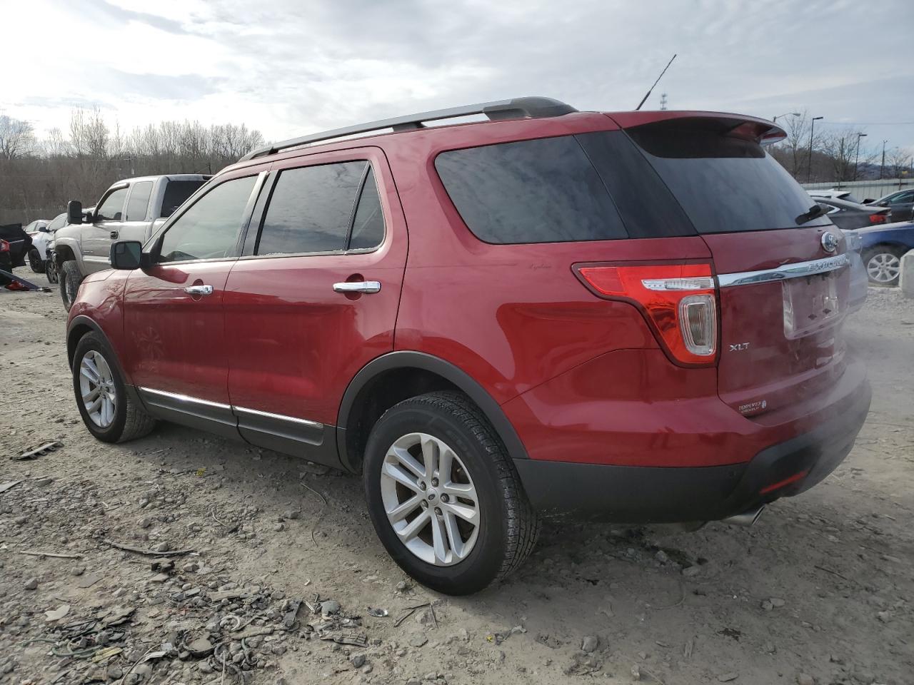 2015 Ford Explorer - Image 2