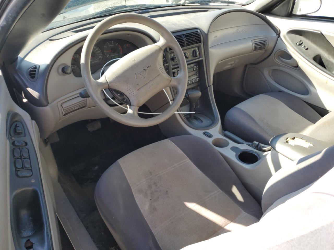 2004 Ford Mustang - Image 8