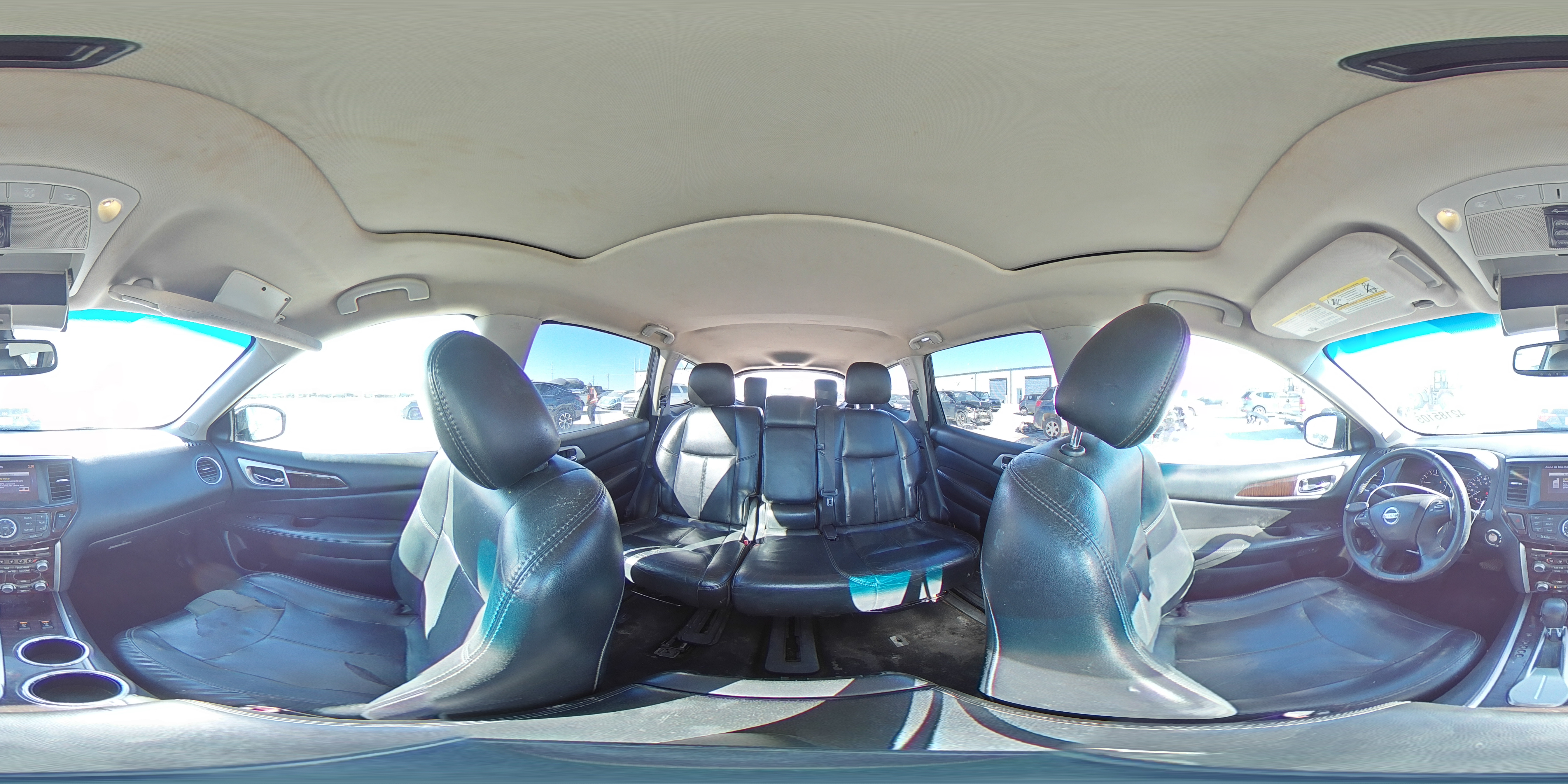 2014 Nissan Pathfinder - Image 15