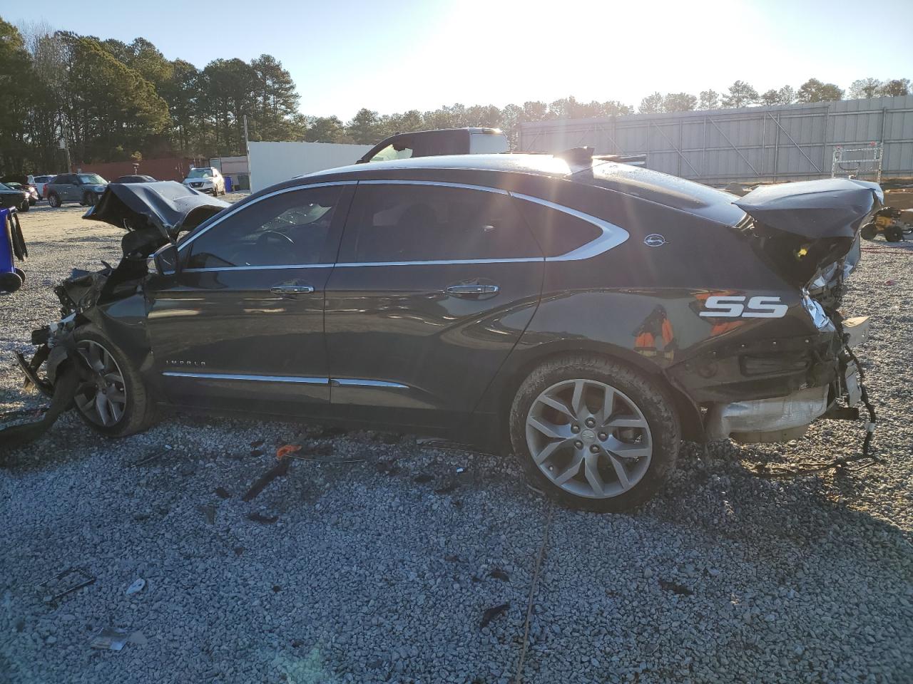 2015 Chevrolet Impala - Image 2