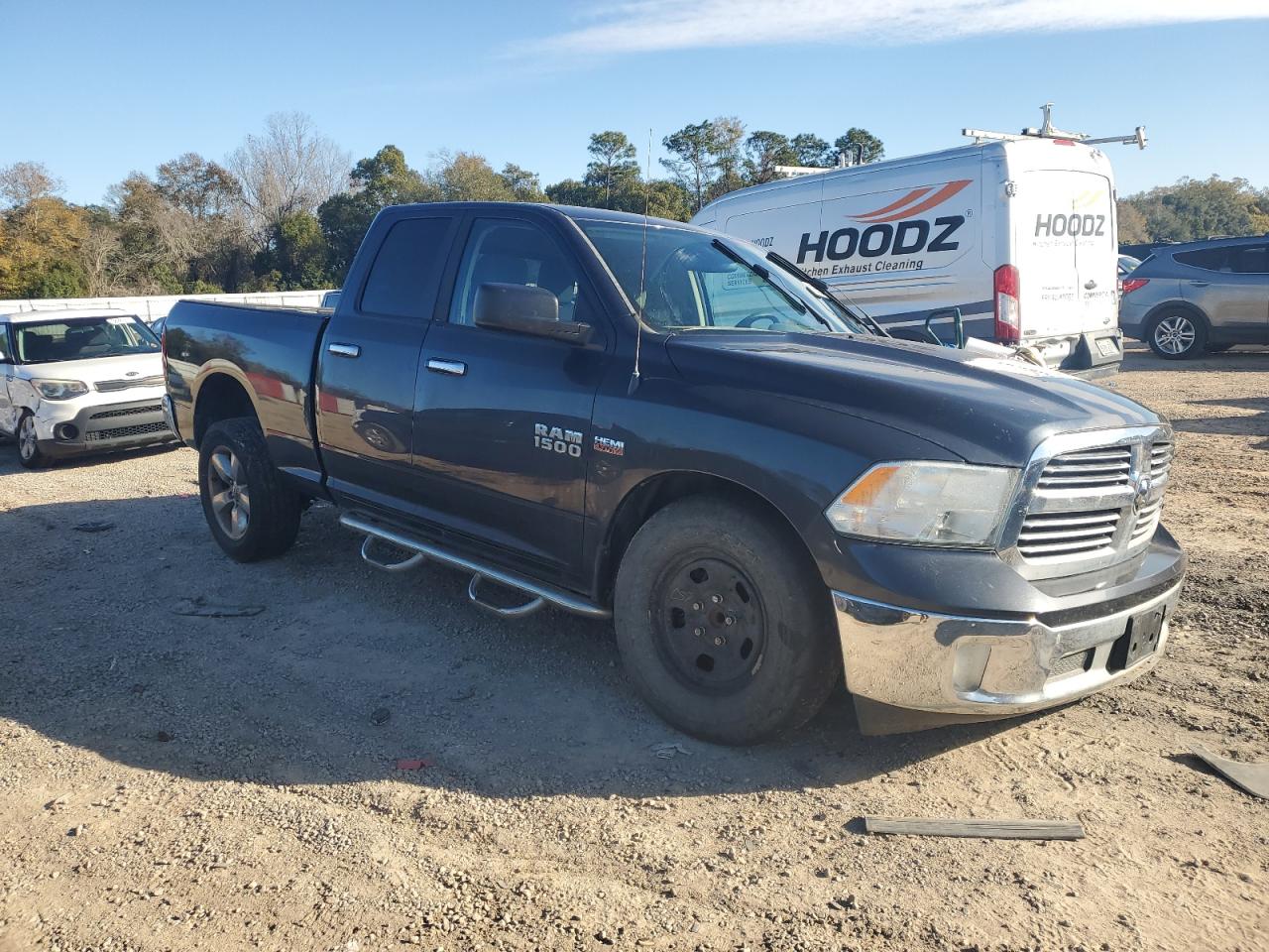 2015 RAM 1500 - Image 4