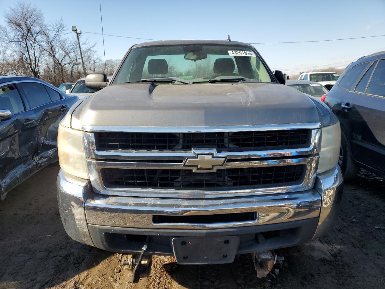 2007 Chevrolet Silverado - Image 5