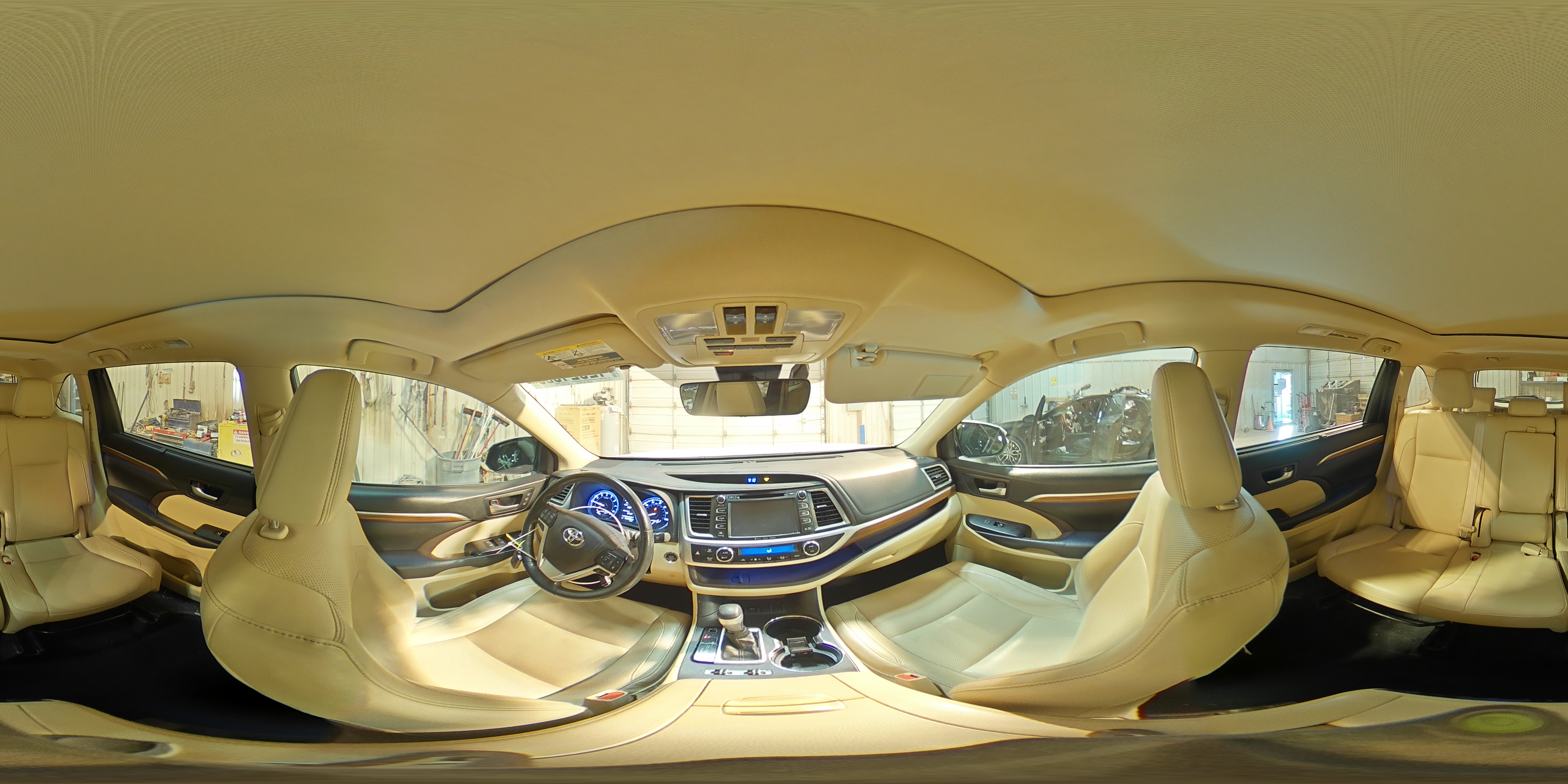 2017 Toyota Highlander - Image 14