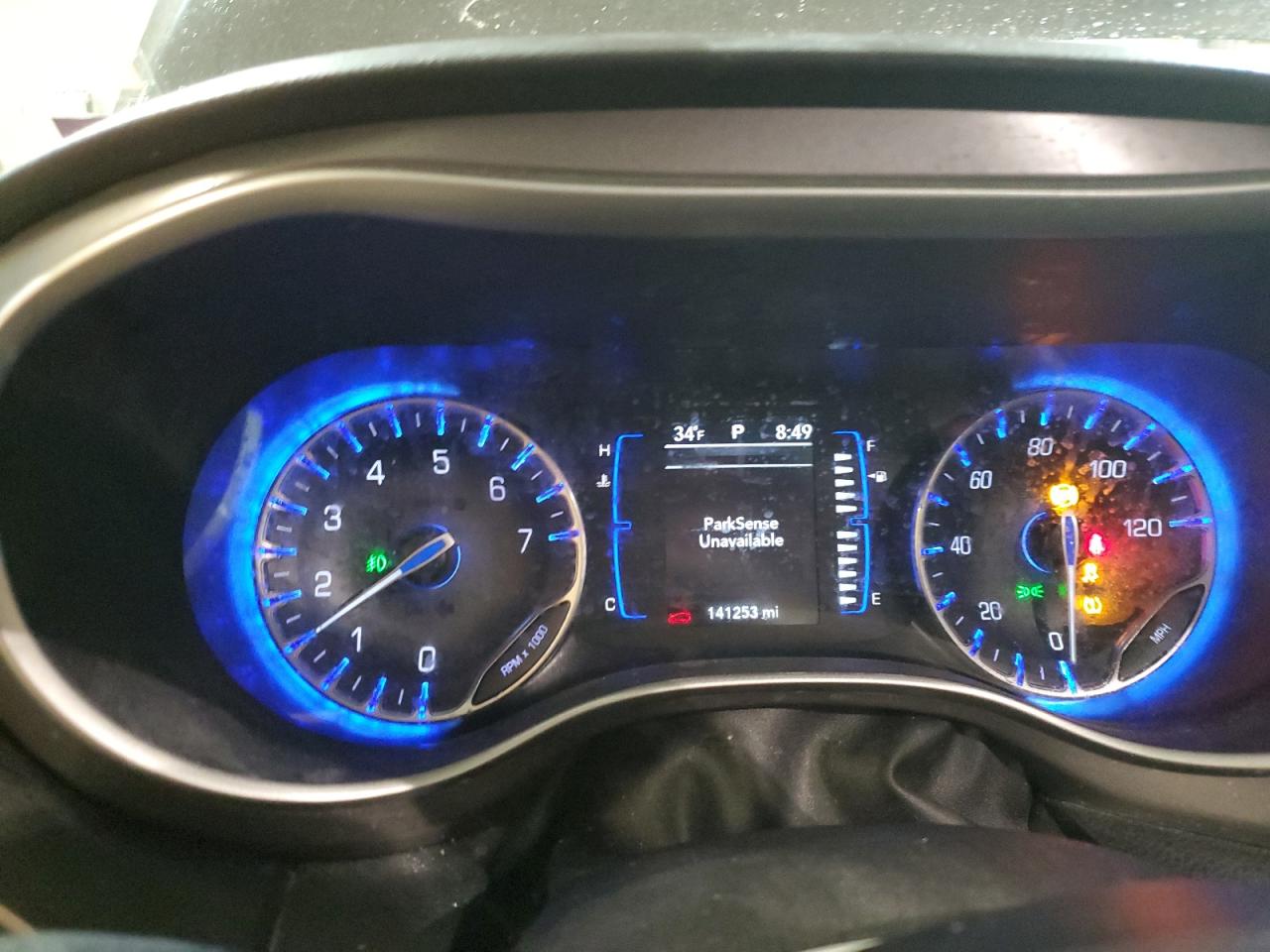 2020 Chrysler Pacifica - Image 9