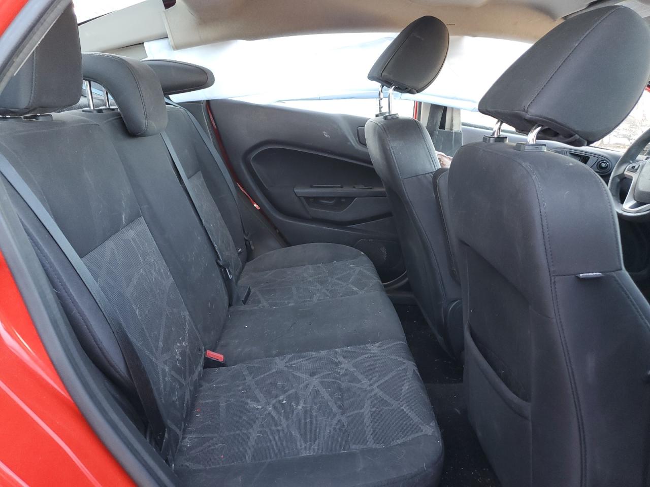 2013 Ford Fiesta - Image 11