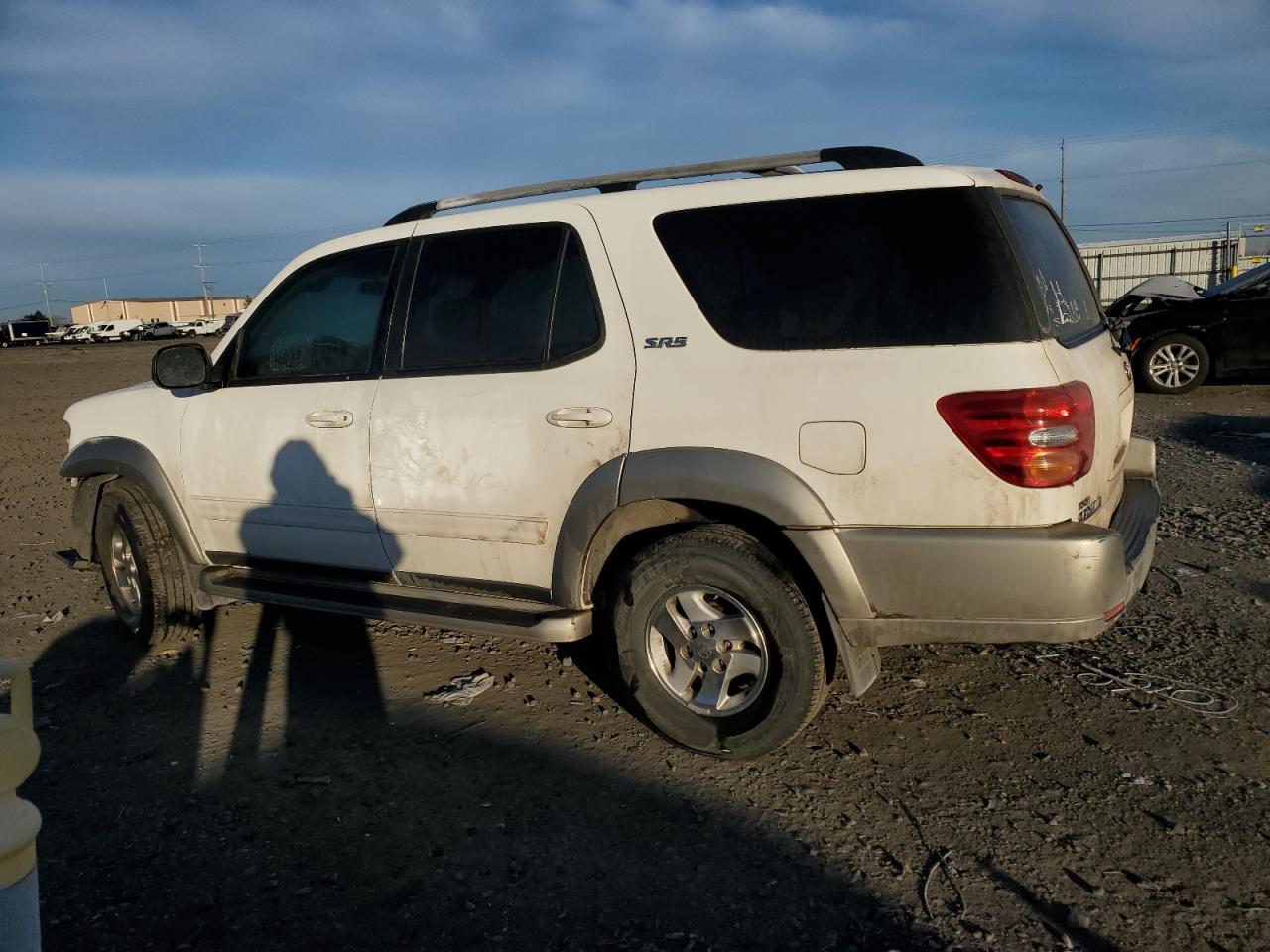 2004 Toyota Sequoia - Image 2