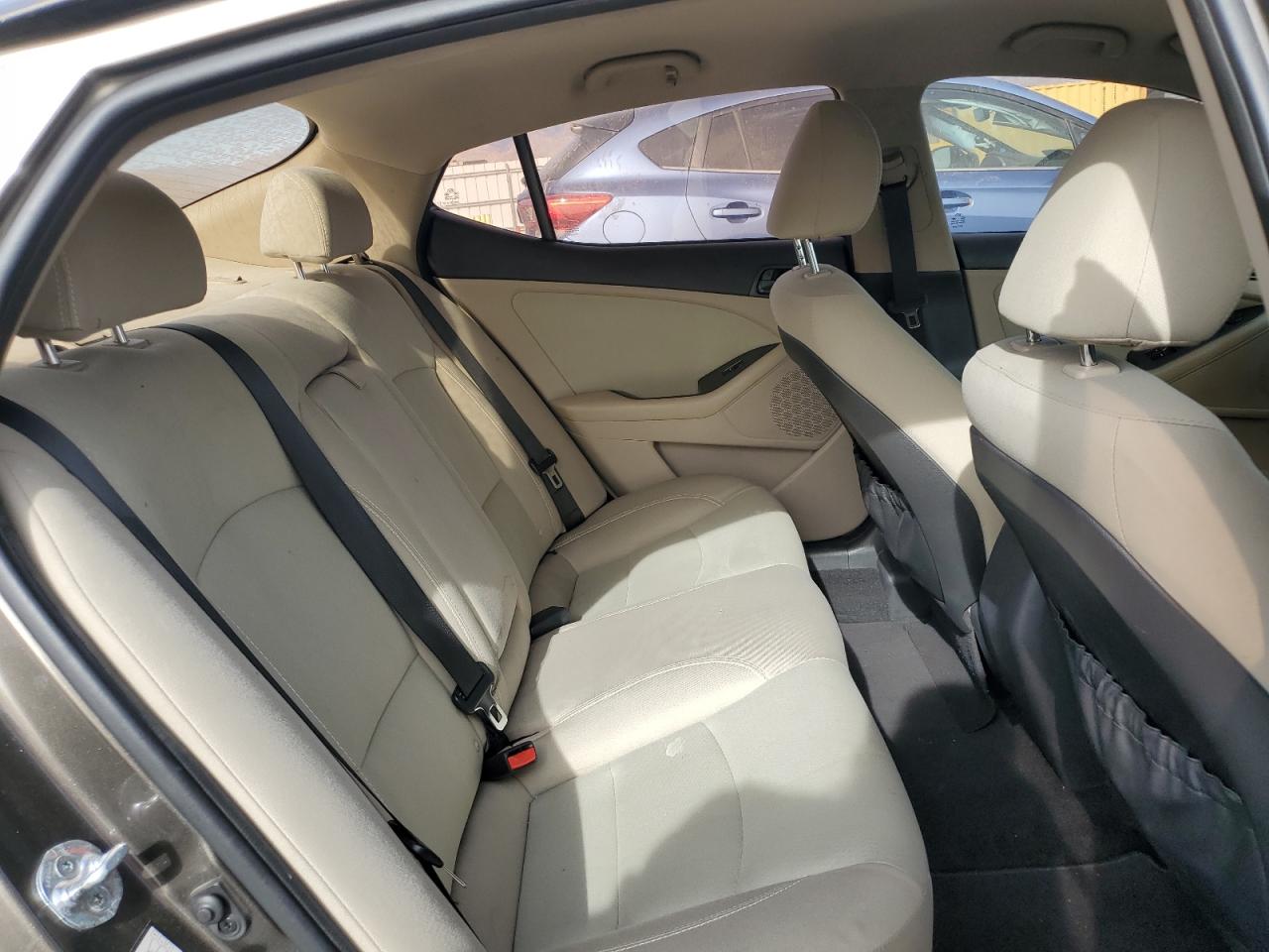 2015 Kia Optima - Image 10