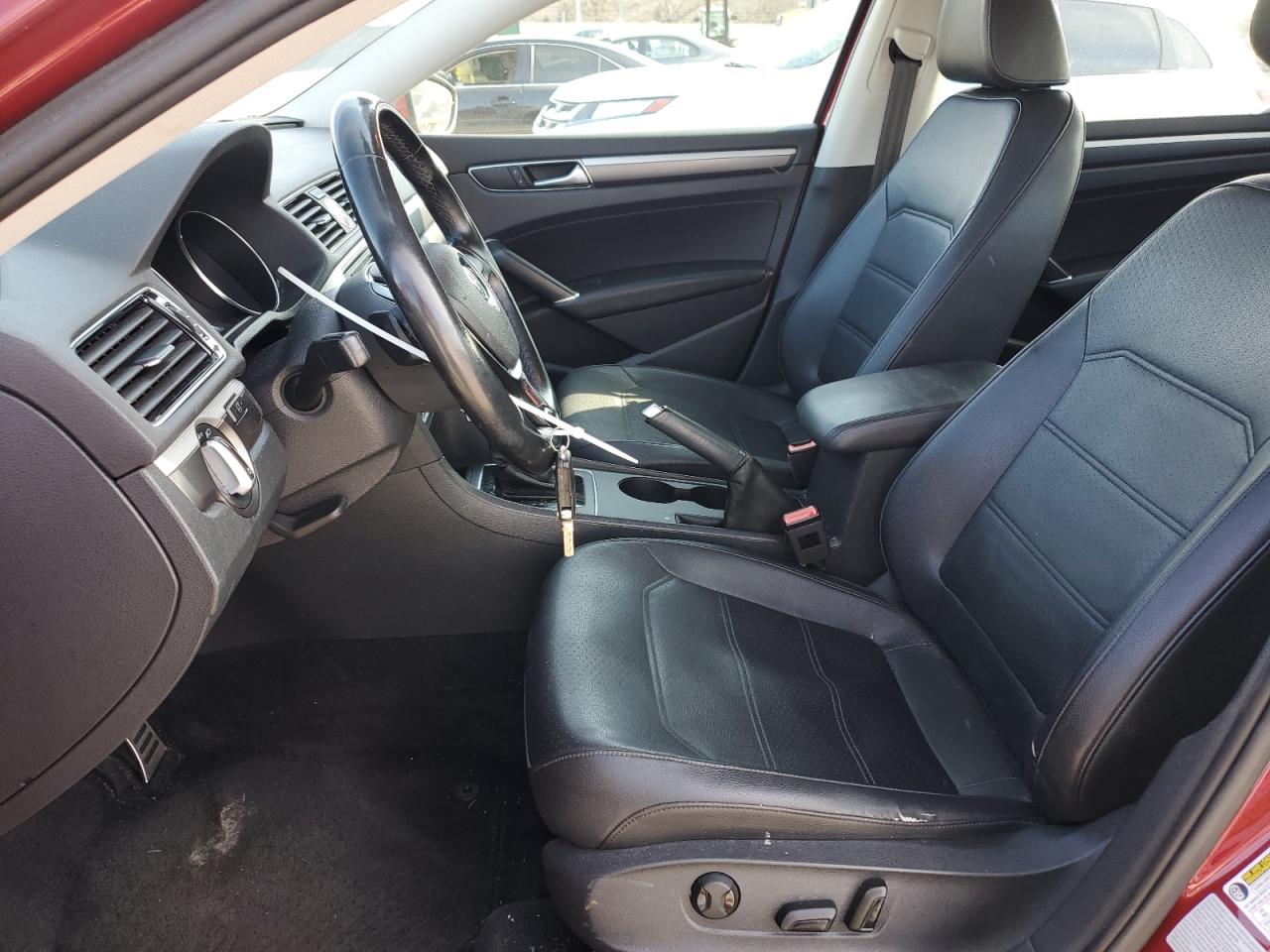 2017 Volkswagen Passat - Image 7