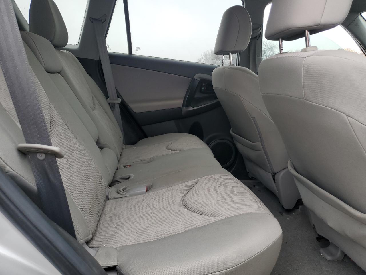 2012 Toyota RAV 4 - Image 10