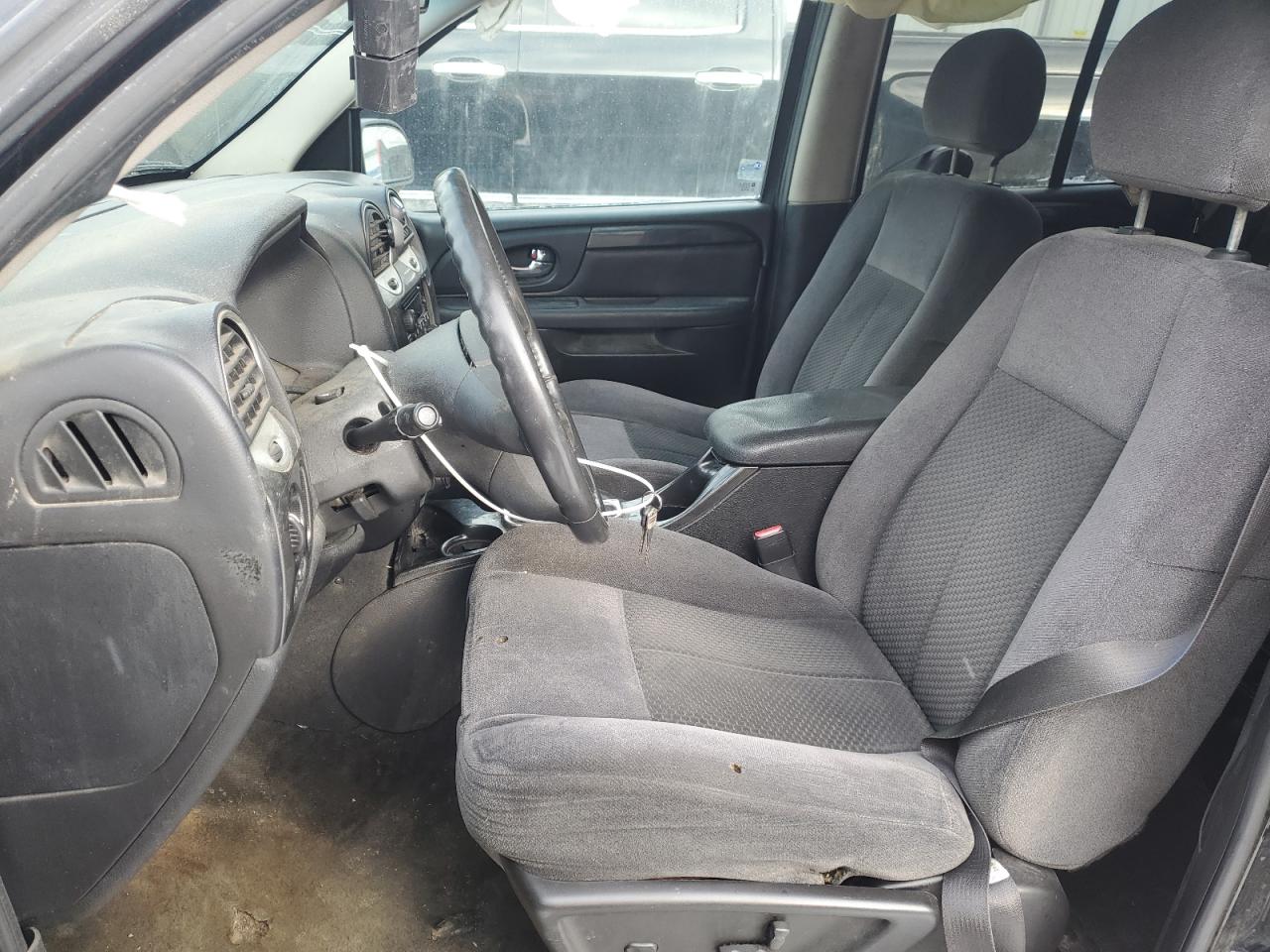 2008 GMC Envoy - Image 7