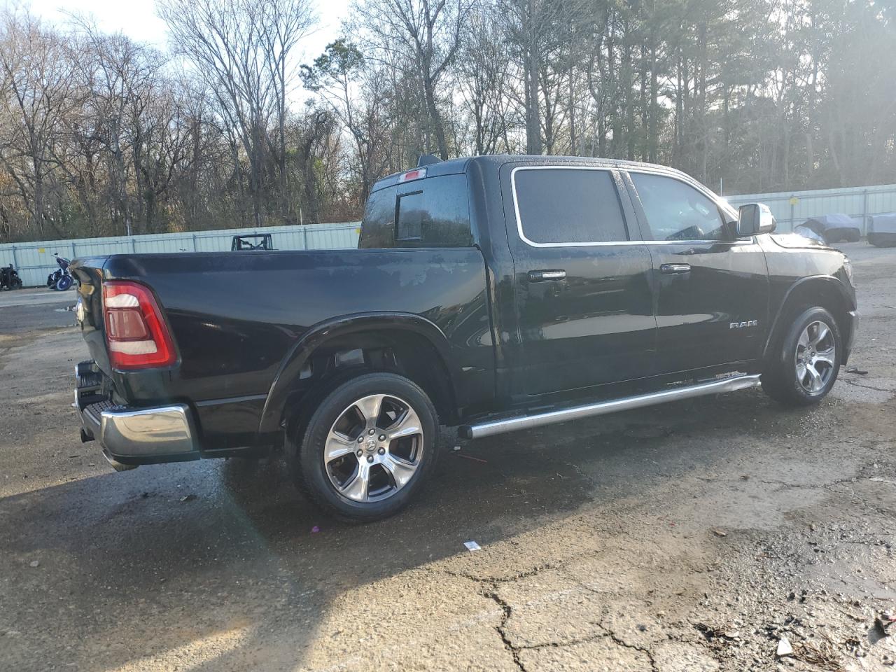 2019 RAM 1500 - Image 3