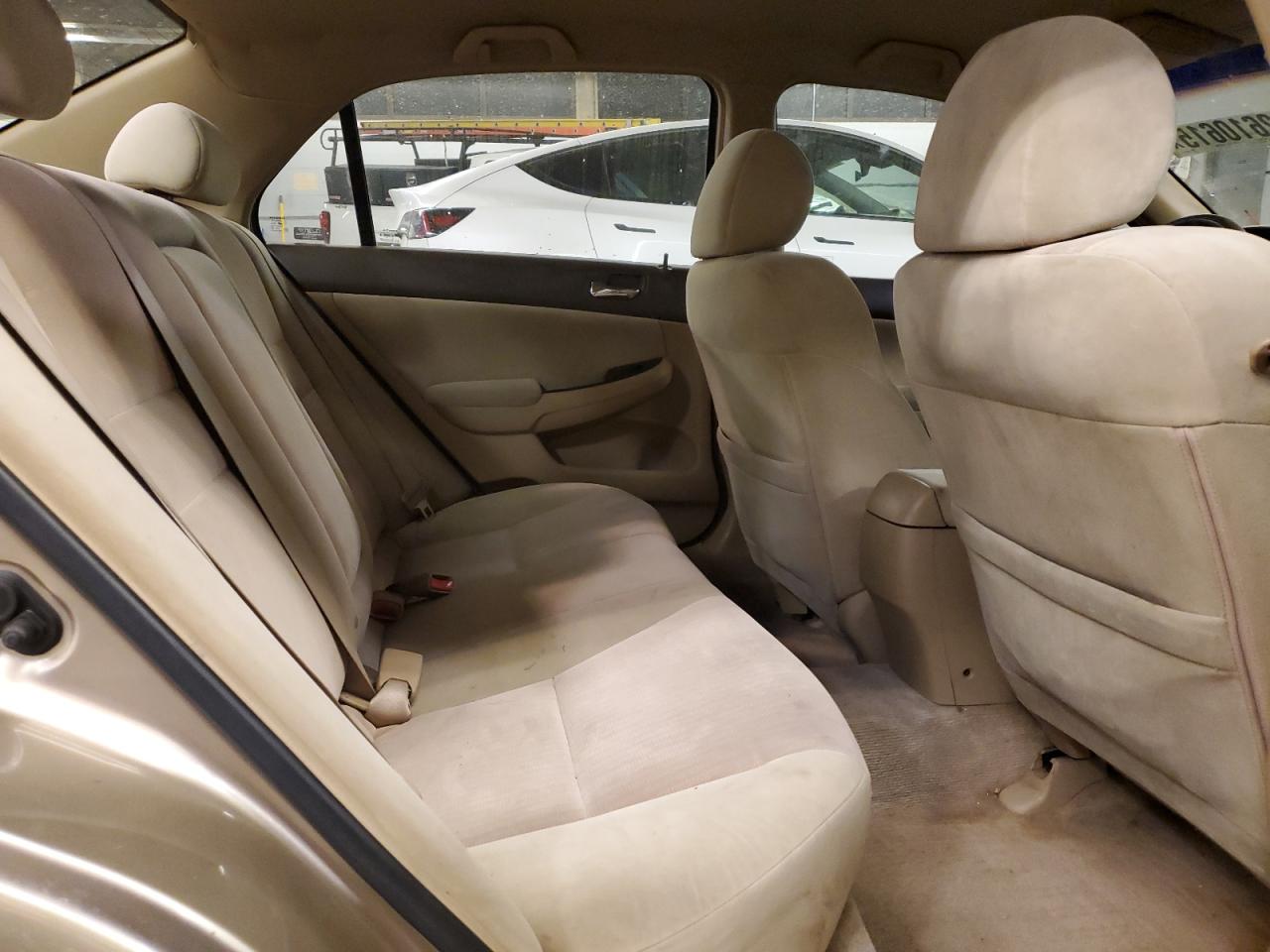 2003 Honda Accord - Image 10
