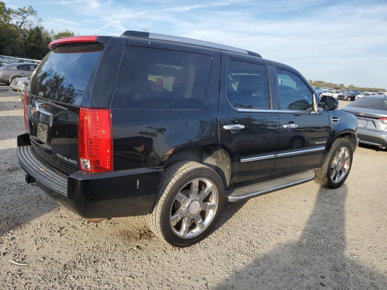2012 Cadillac Escalade - Image 3