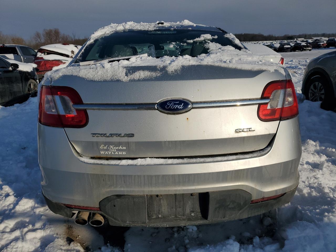 2011 Ford Taurus - Image 6