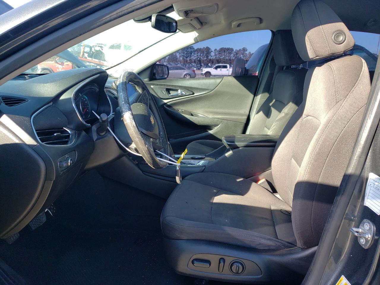 2017 Chevrolet Malibu - Image 7