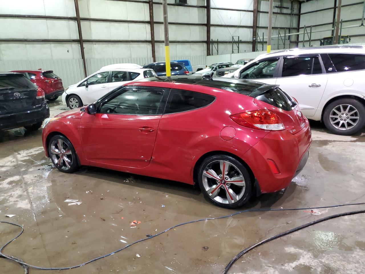 2016 Hyundai Veloster - Image 2