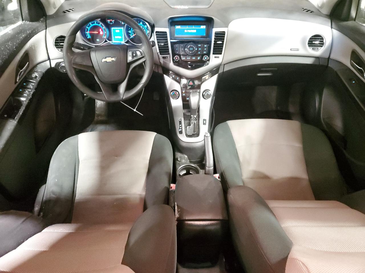 2012 Chevrolet Cruze - Image 8