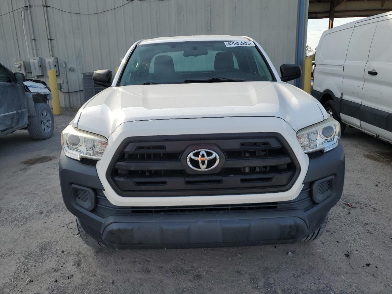 2017 Toyota Tacoma - Image 5