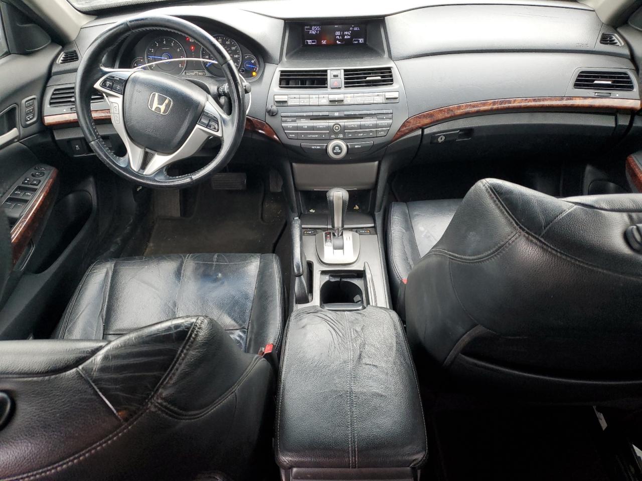 2010 Honda Accord - Image 8