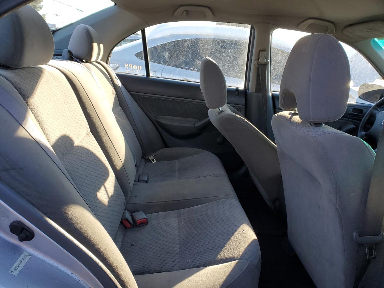 2004 Honda Civic - Image 10