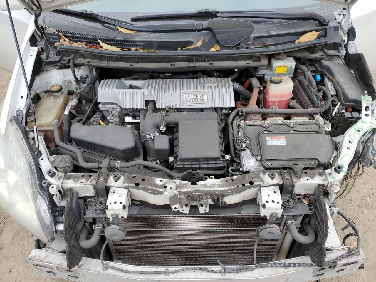 2013 Toyota Prius - Image 11