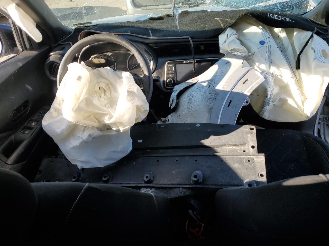 2019 Nissan Kicks S VIN: 3N1CP5CU7KL541155 Lot: 88528445