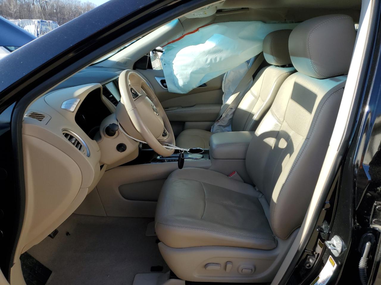 2014 Nissan Pathfinder - Image 7