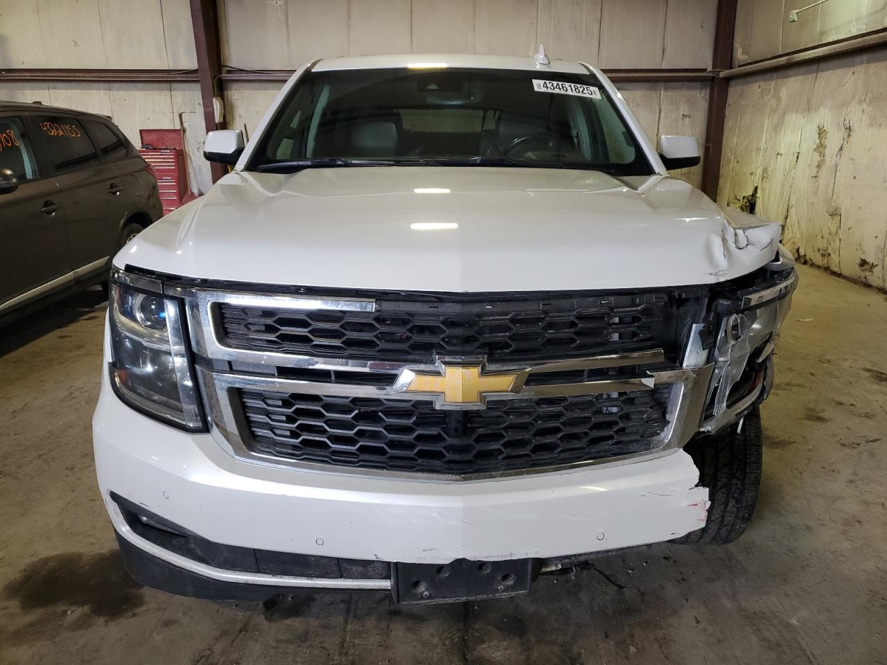 2017 Chevrolet Suburban - Image 5