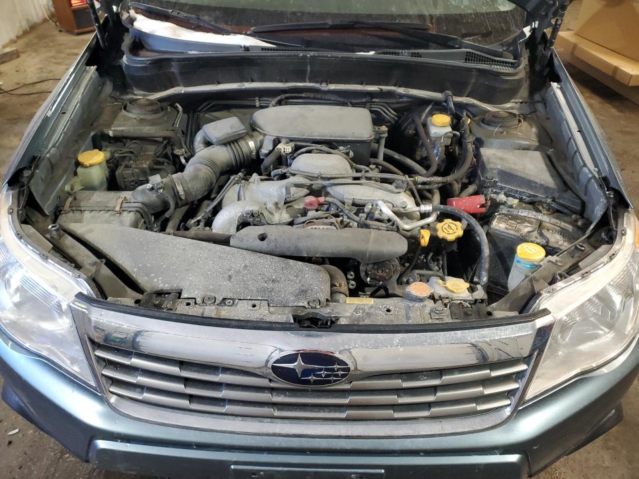 2010 Subaru Forester - Image 12