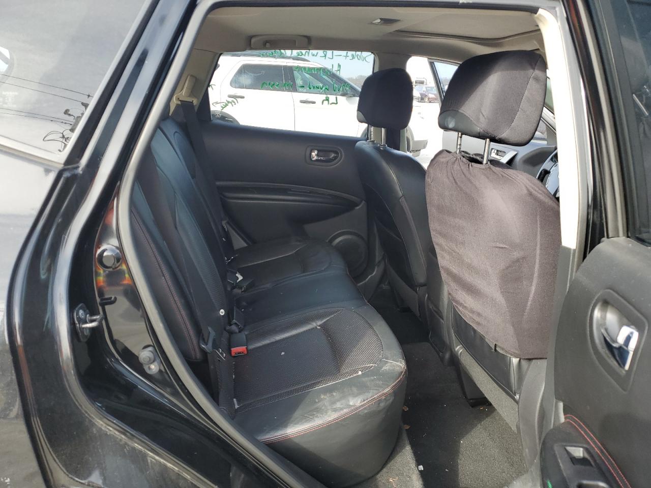 2011 Nissan Rogue - Image 11