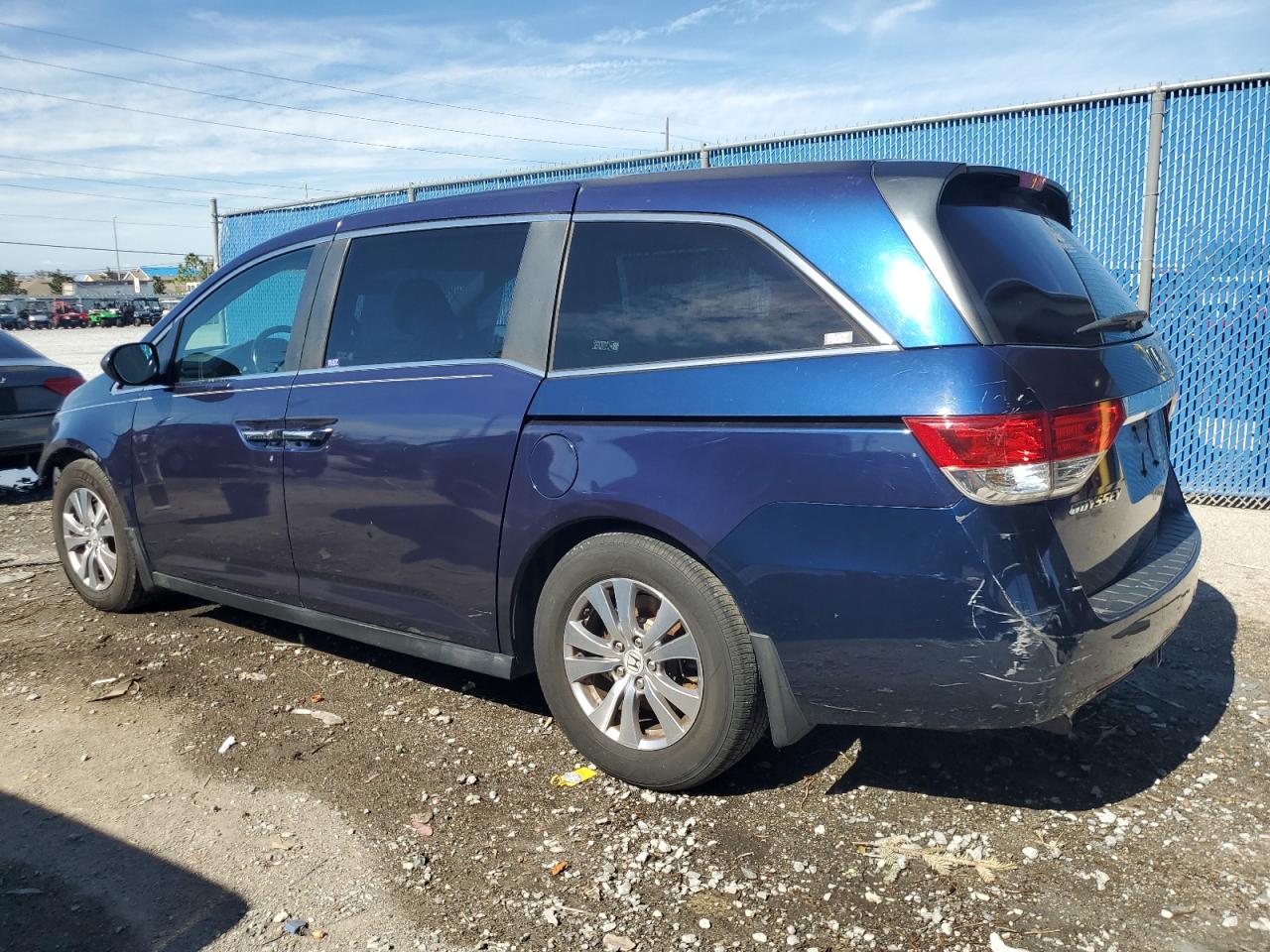 2014 Honda Odyssey - Image 2
